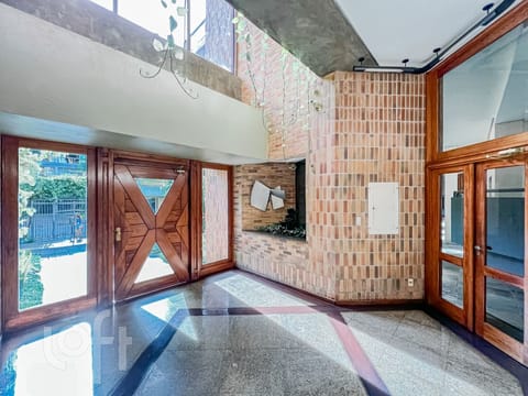 Image 35 - 272483